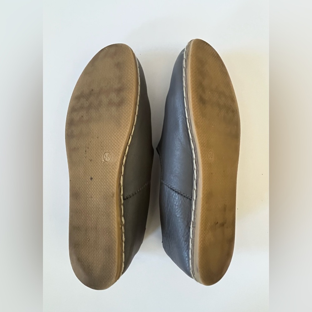 Charix Classic Slip-On, Gray, Size 38 - Picture 4 of 11